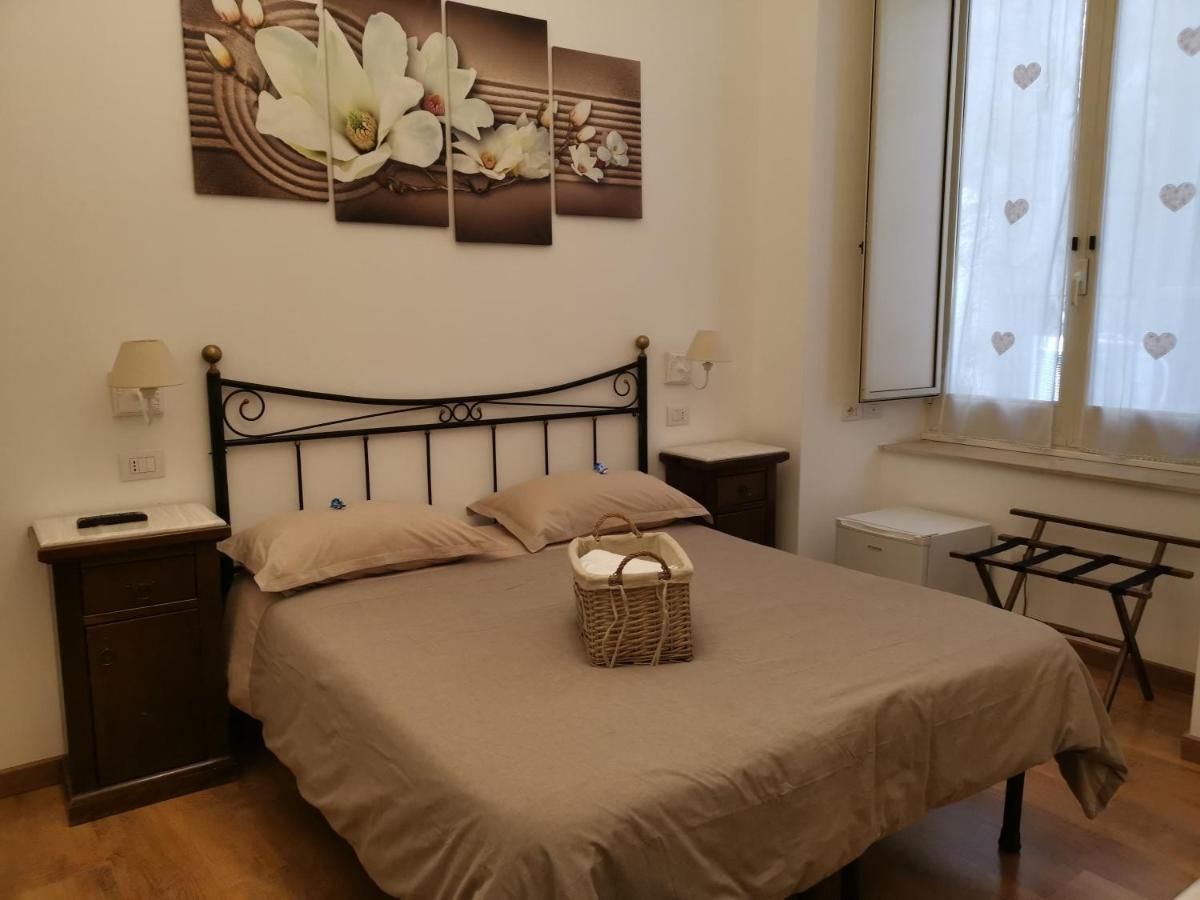 Napoli Pietrasanta Lt Bed & Breakfast Ngoại thất bức ảnh