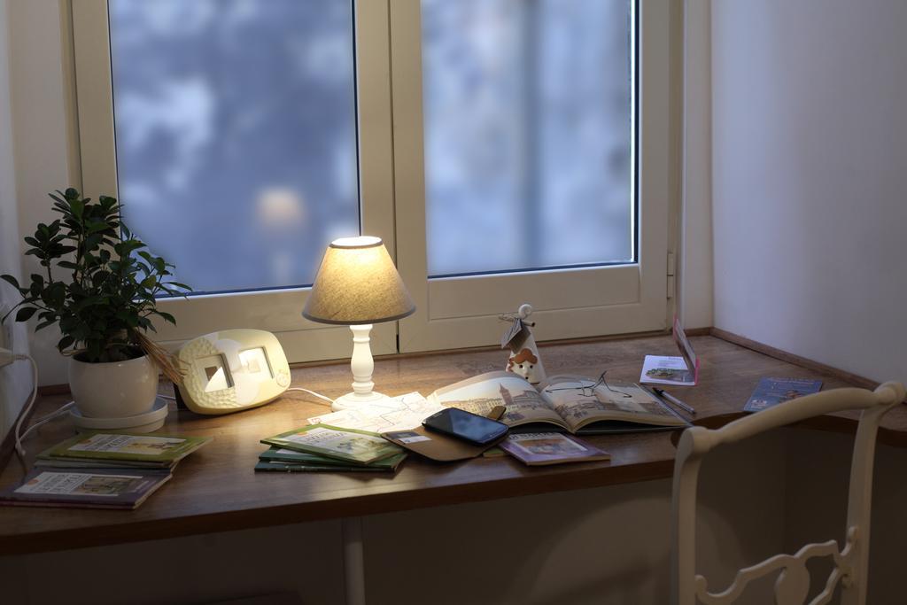 Napoli Pietrasanta Lt Bed & Breakfast Phòng bức ảnh