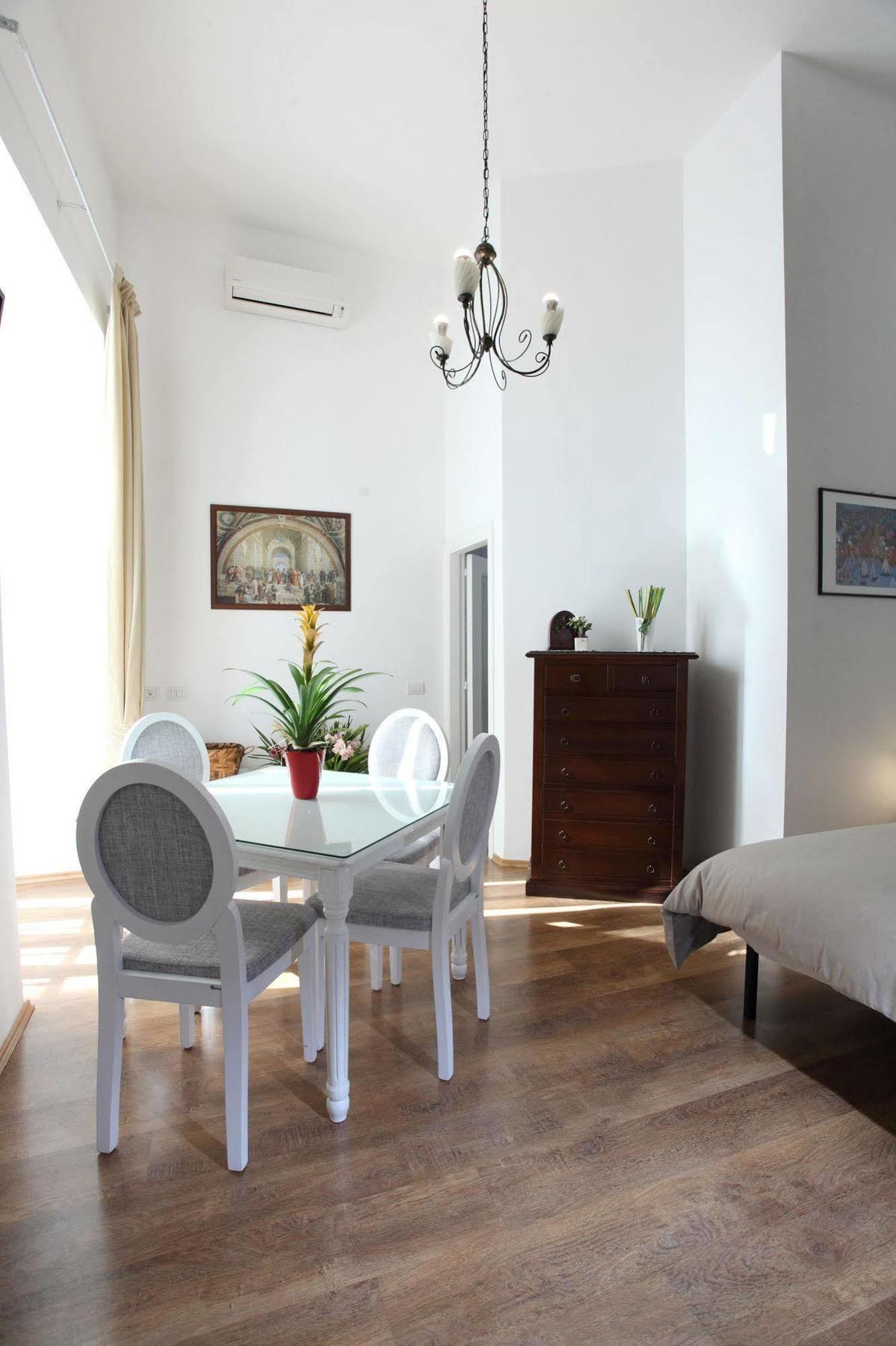 Napoli Pietrasanta Lt Bed & Breakfast Ngoại thất bức ảnh