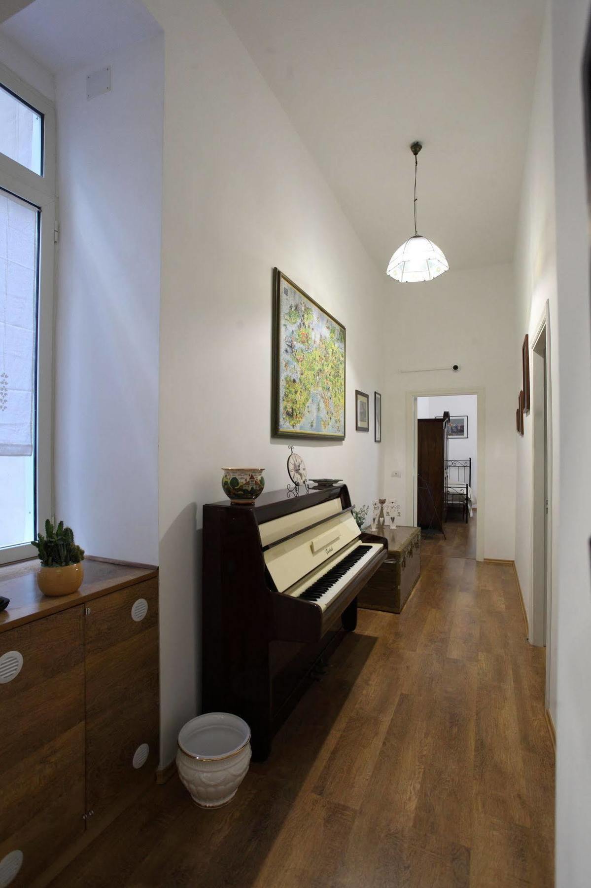 Napoli Pietrasanta Lt Bed & Breakfast Ngoại thất bức ảnh